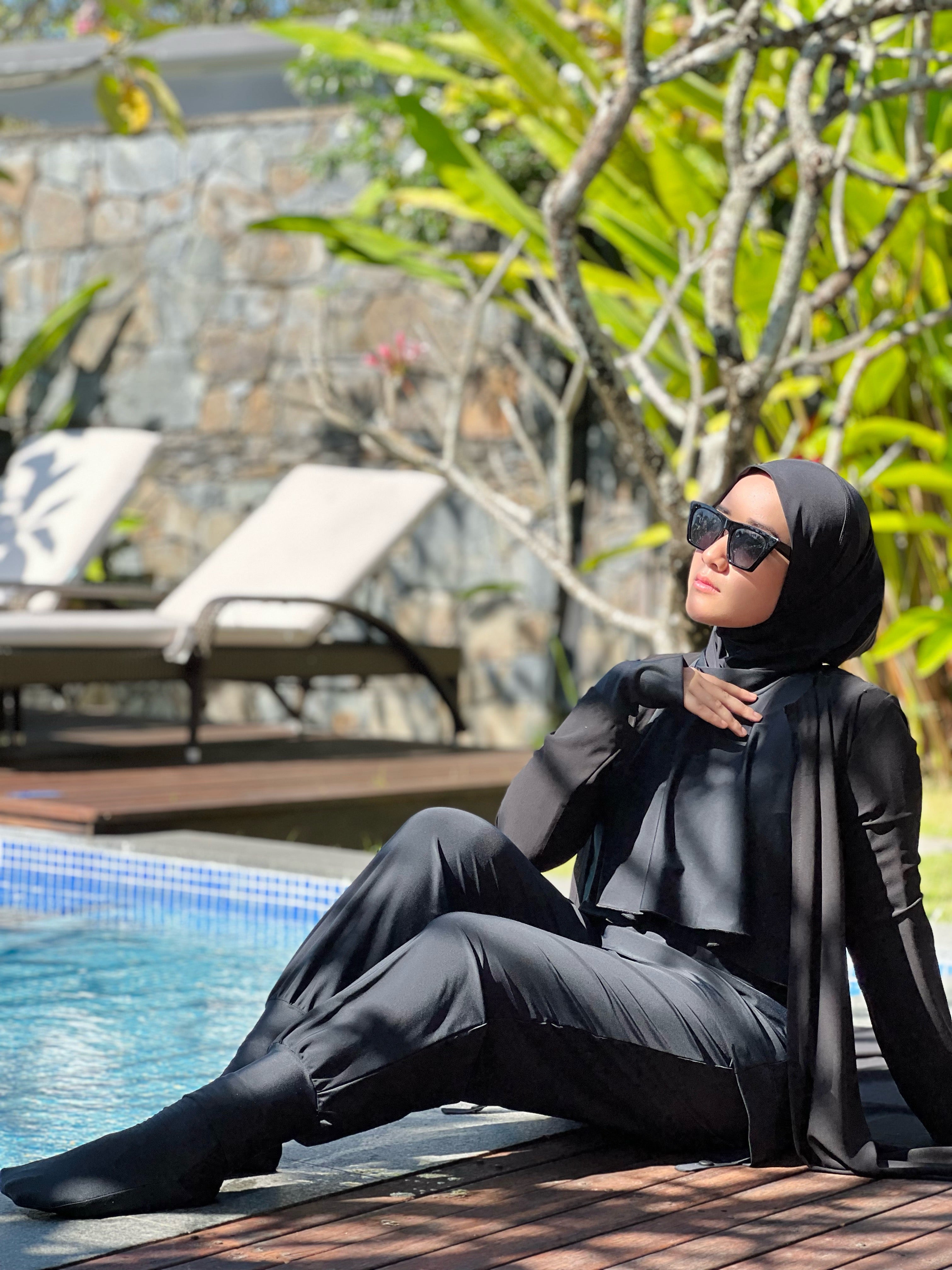 Bakini Black